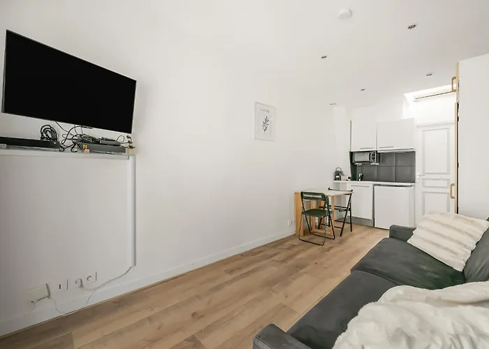 شقة Le Cloud - Centre - Metro 5 - Wifi - 2 Prs *